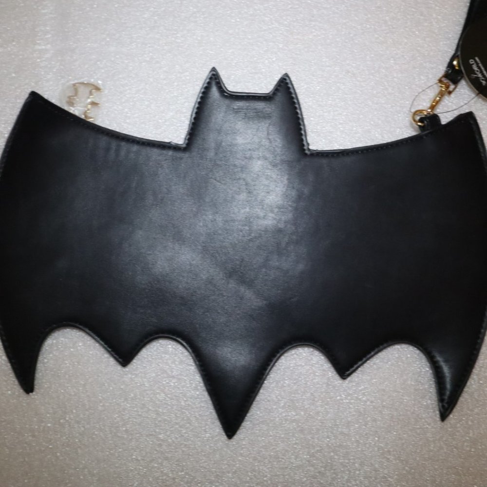 Batman Purse - Picture 5 of 6